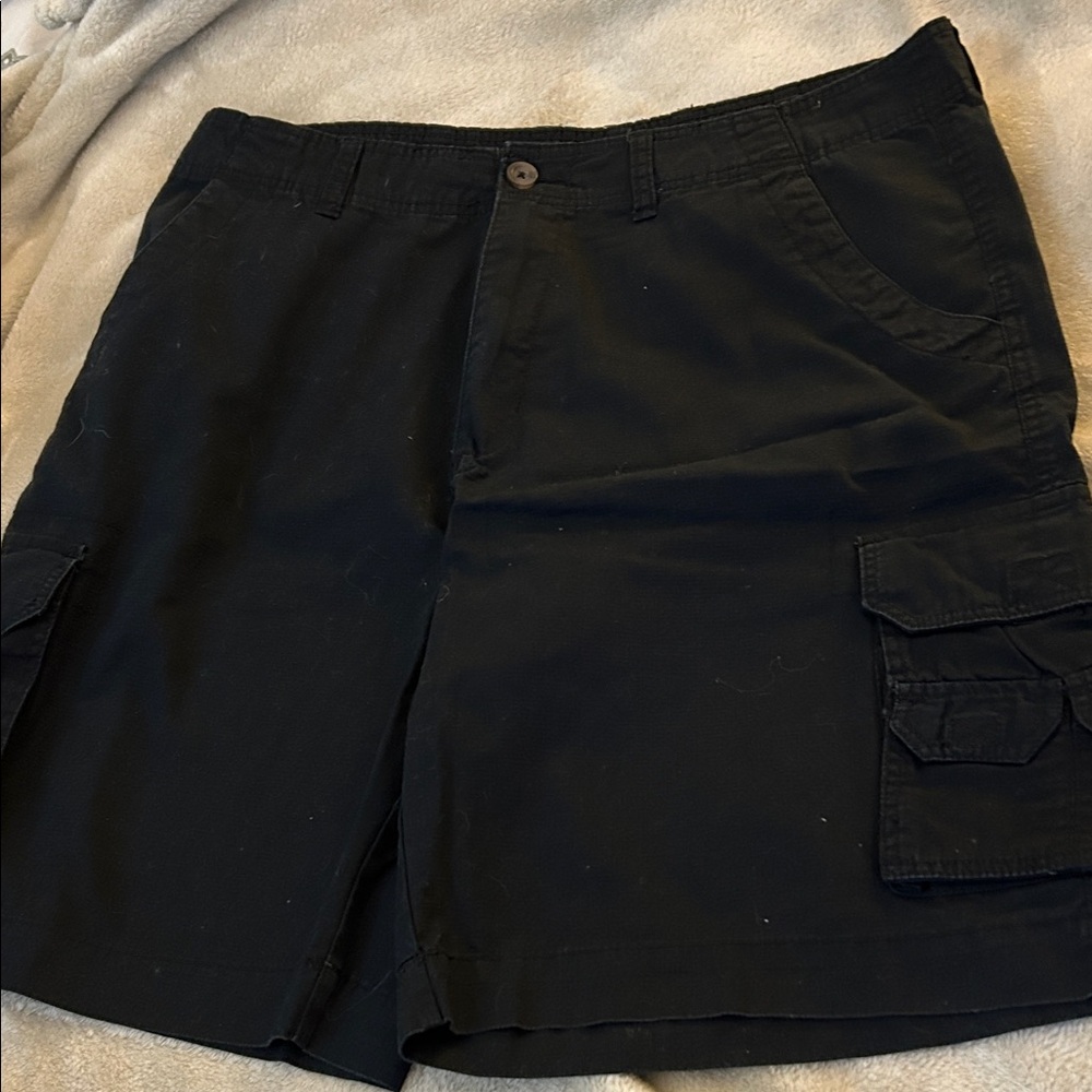 Architect Men's Black Cargo Shorts